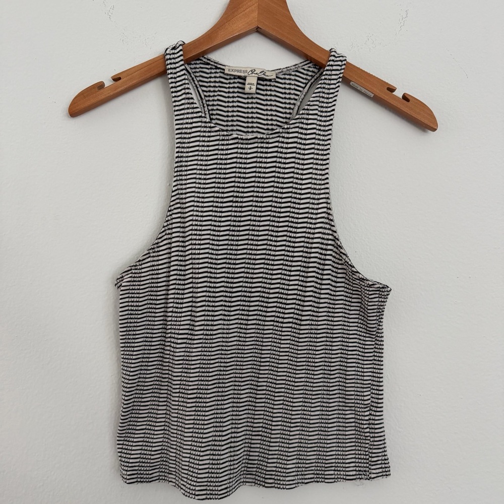 Vintage Express Textured Black & White Cropped Racerback Tank Top, Size Small